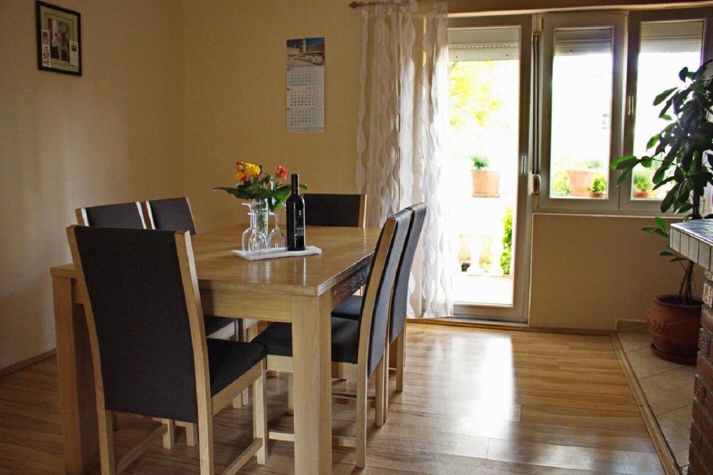 Apartment Dita Нин Экстерьер фото
