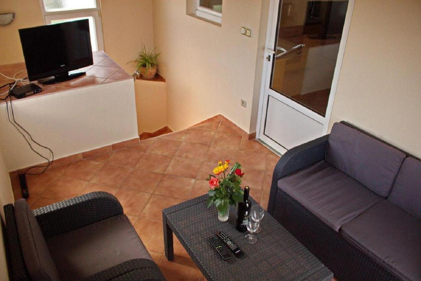 Apartment Dita Нин Экстерьер фото